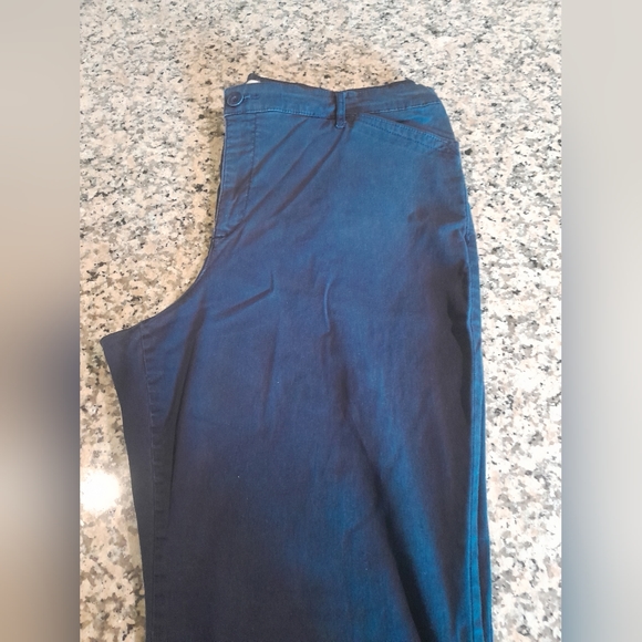 COPY - Gloria Vanderbilt slacks - Picture 4 of 6